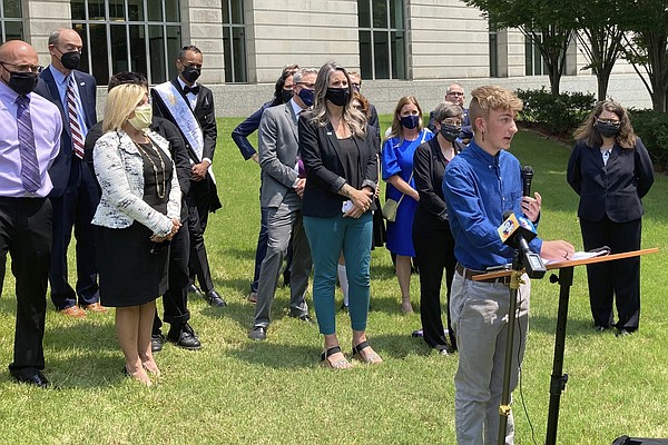 Federal appeals court hearing arguments on nation's first ban on gender-affirming care for minors | The Arkansas Democrat-Gazette - Vimarsana News