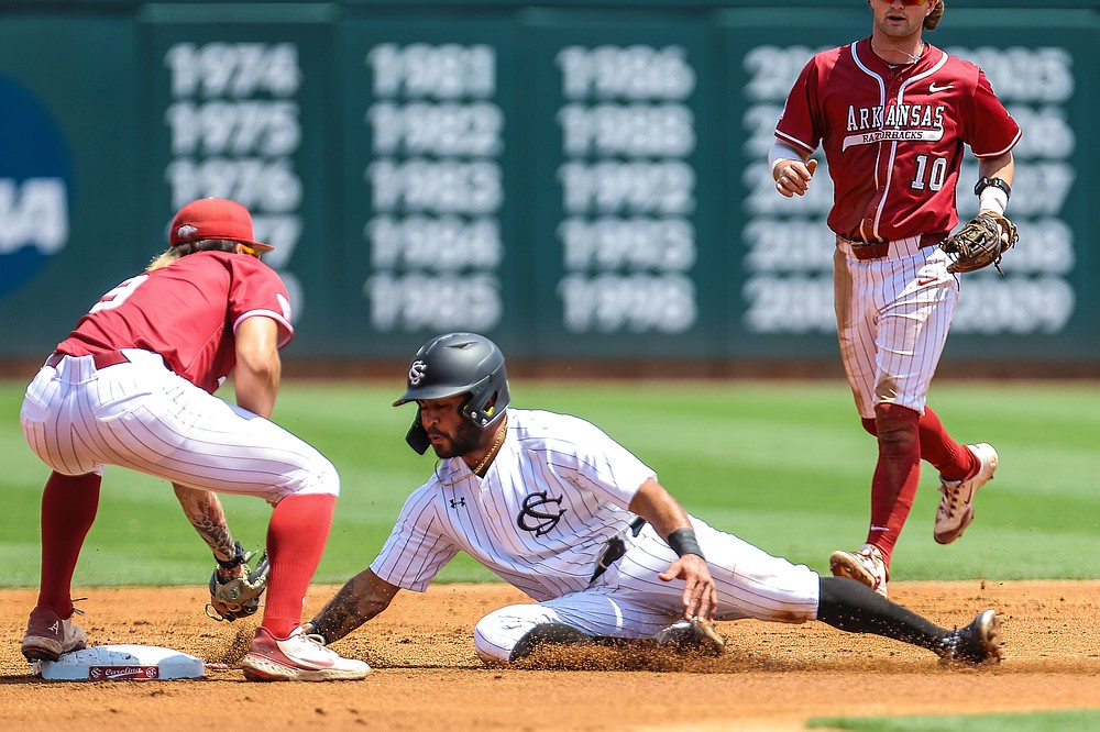 Arkansas Baseball Splits Doubleheader With South Carolina | Whole Hog ...