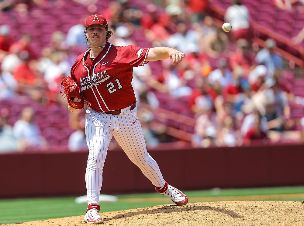 Arkansas Baseball Splits Doubleheader With South Carolina | Whole Hog ...