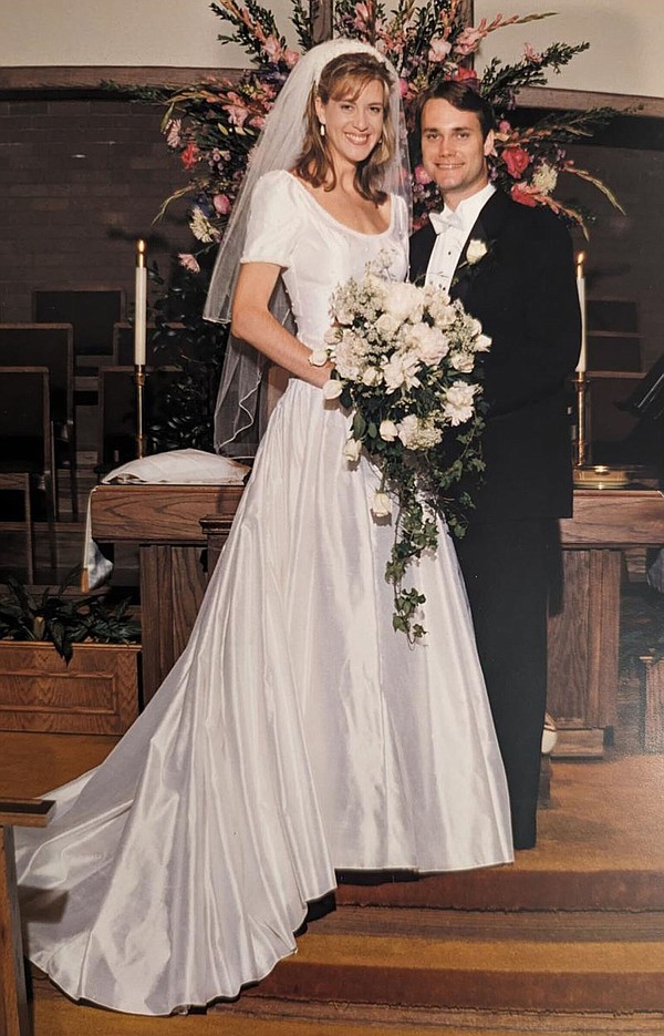 Law school buddies evolved into lifelong couple | The Arkansas Democrat-Gazette - Vimarsana News