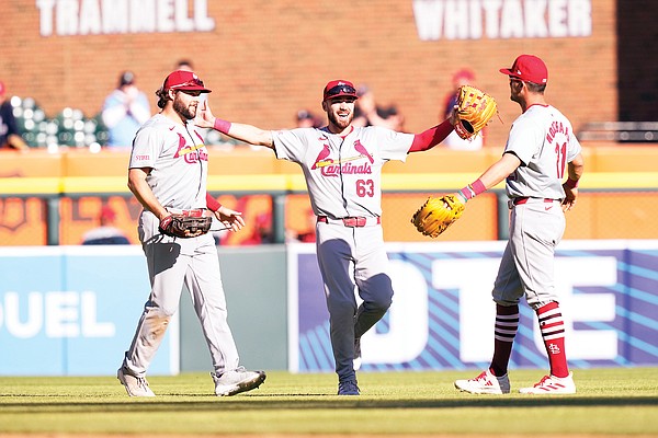 Cardinals, Tigers split doubleheader to start series - Vimarsana News