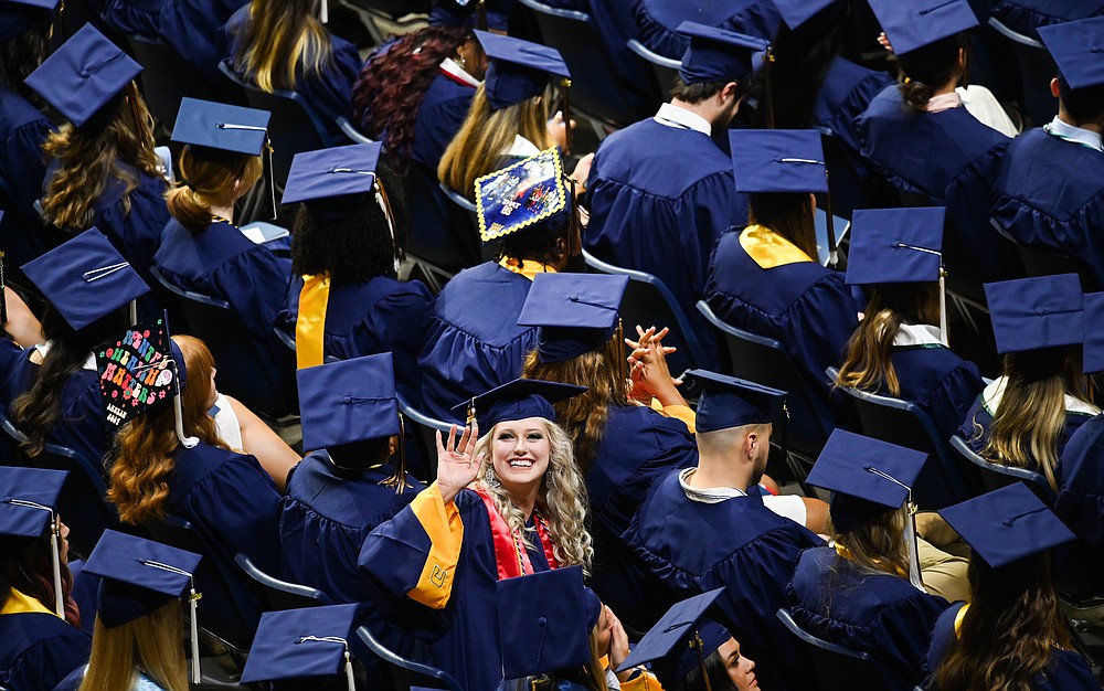 UTC Graduation Ceremony | Chattanooga Times Free Press