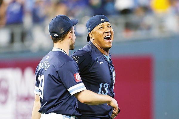 Perez hits 3-run homer as Royals beat Rangers | Jefferson City News Tribune - Vimarsana News