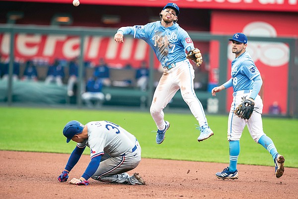 Rangers score in ninth, 10th innings to edge Royals | Jefferson City News Tribune - Vimarsana News