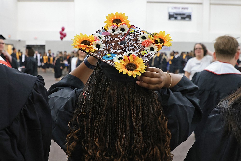 UALR Commencement The Arkansas DemocratGazette Arkansas' Best News