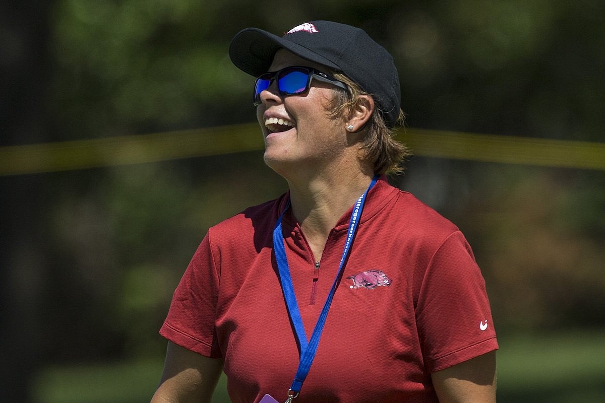Arkansas women's golf jumps to tie for third in Darius Rucker Intercollegiate