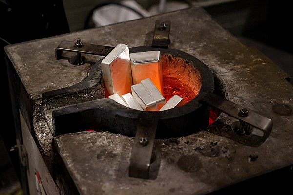 Gold is outpaced as silver logs gains | Northwest Arkansas Democrat-Gazette - Vimarsana News