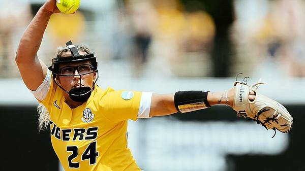 Missouri softball takes regional with two wins against Omaha | Jefferson City News Tribune - Vimarsana News