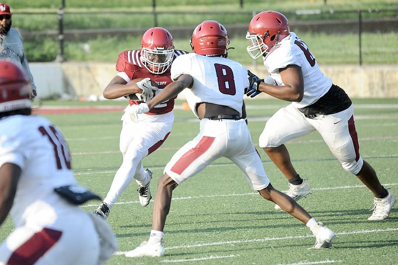 Defense shines in PBHS spring game | Pine Bluff Commercial News