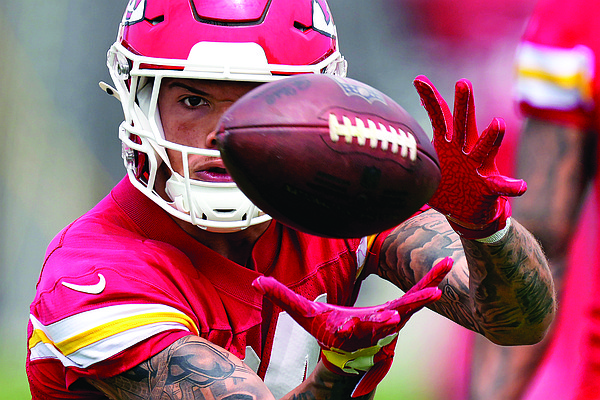 Chiefs dive into voluntary workouts amid offseason full of distractions - Vimarsana News