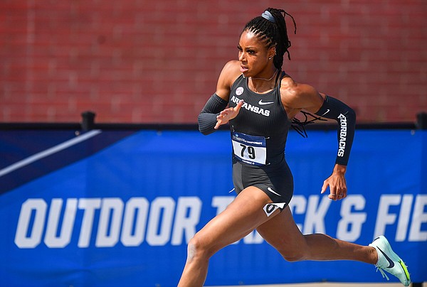 UA women set collegiate record in 1,600 relay | The Arkansas Democrat-Gazette - Vimarsana News