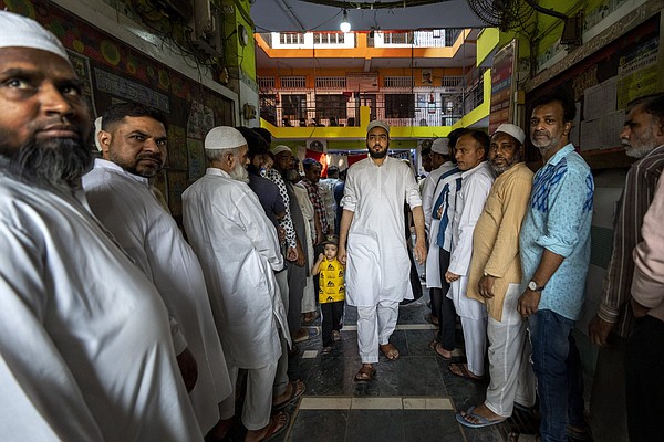 Millions of Indian voters flood polls in heated election | The Arkansas Democrat-Gazette - Vimarsana News