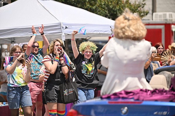 Pride celebration brings hundreds of people to Little Rock's SoMa neighborhood | Northwest Arkansas Democrat-Gazette - Vimarsana News