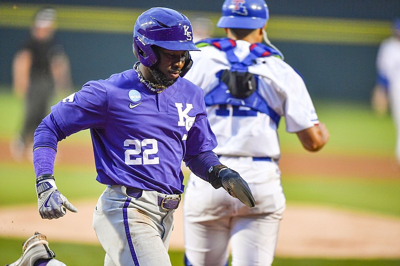 KState dominates Louisiana Tech, advances to play Arkansas baseball in