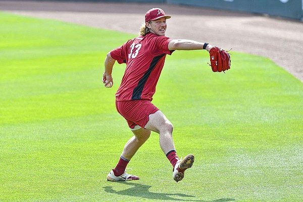 Arkansas baseball vs. Kansas State OR Louisiana Tech at Fayetteville Regional: How to watch, pitching matchup, forecast | Whole Hog Sports