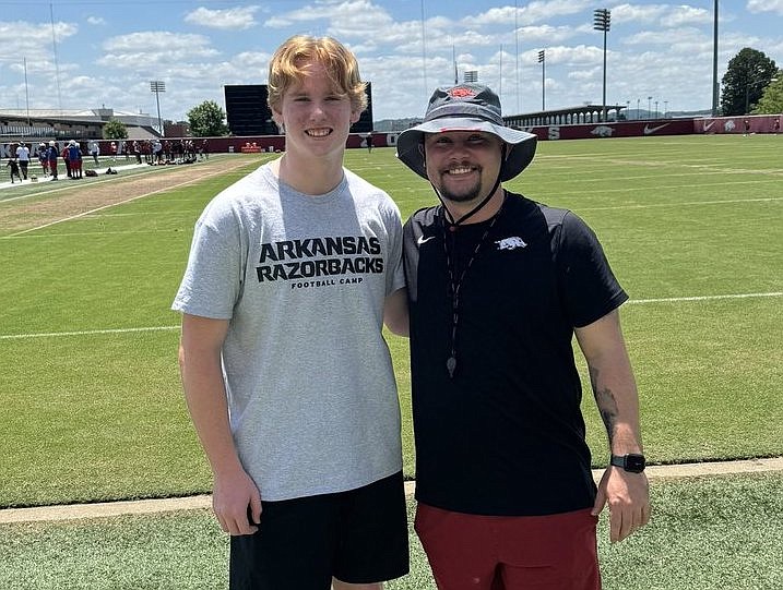 2028 QB earns Arkansas football offer after camp, plans to return ...