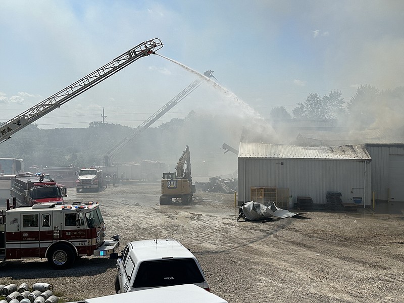 Hilke Ice plant burns down; no injuries reported in Freeburg blaze