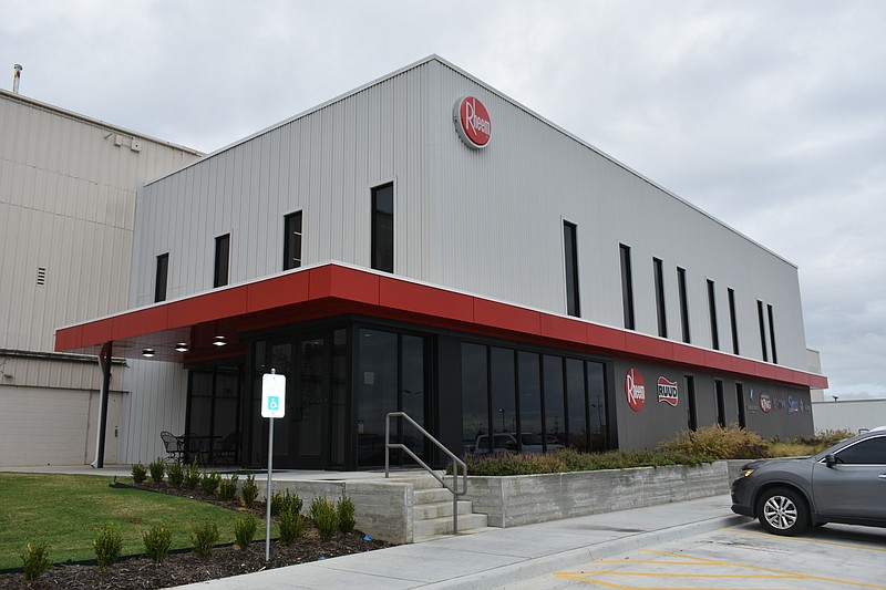 Rheem touts Fort Smith sustainability practices, Innovation Learning ...