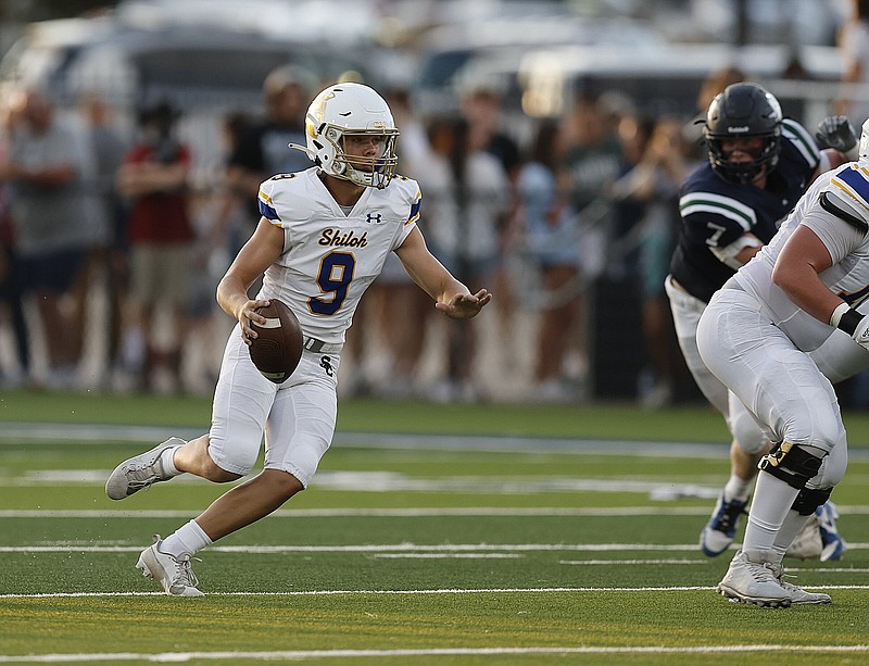 Cole Creighton and the Shiloh Christian Saints will host the Southwest Elite Showcase today at 9 a.m. in Springdale. The 16-team tournament field is comprised of teams from Arkansas and Oklahoma and a team from Central City, Neb.
(Arkansas Democrat-Gazette/Thomas Metthe)