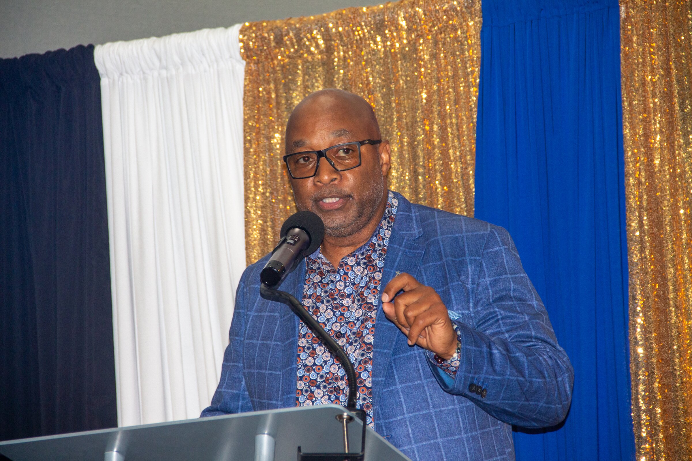 Hill headlines Boys & Girls Club event