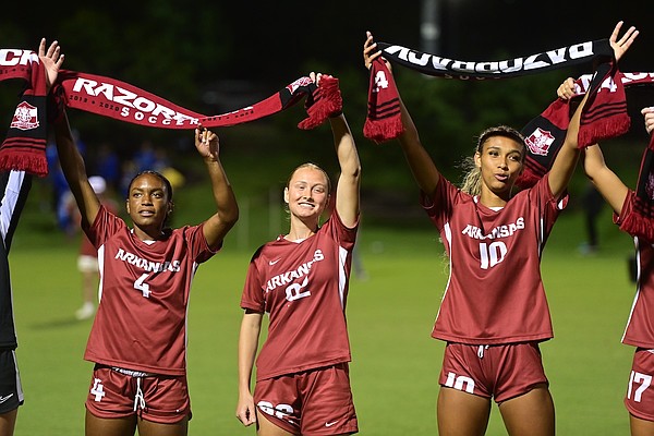 No. 6 Arkansas soccer ends nonconference play with statement win over BYU | Whole Hog Sports