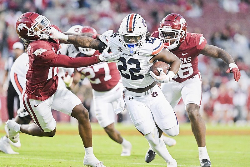 Lessons learned: Arkansas football defense draws on experiences vs. Auburn  last year, UAB last week | Whole Hog Sports