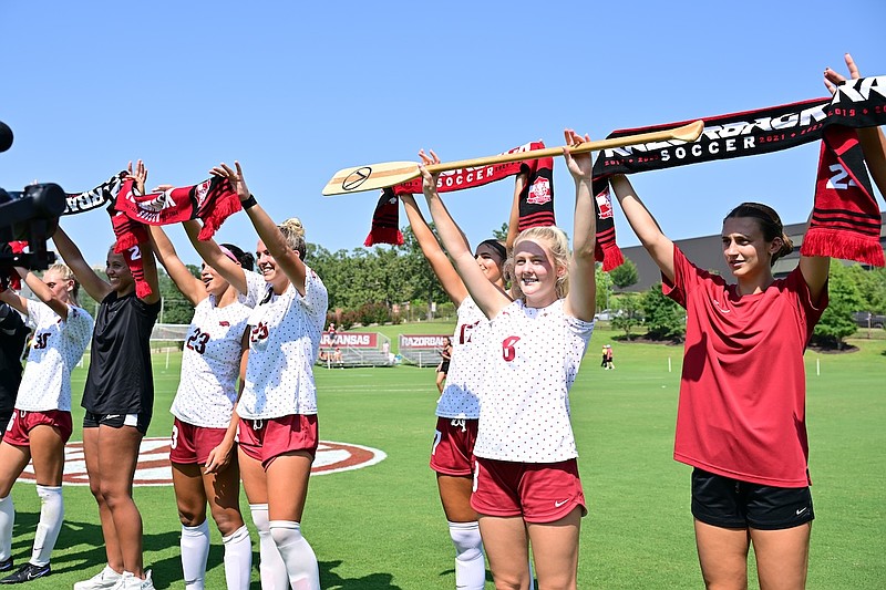 No. 5 Arkansas closes regular season at Ole Miss What to know, how to