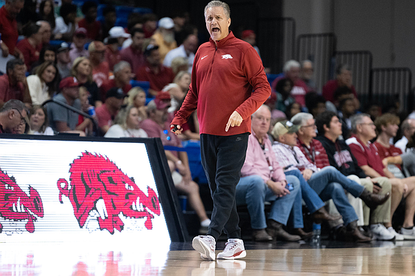 John Calipari Withholds Multiple Arkansas Basketball Players From Hot ...