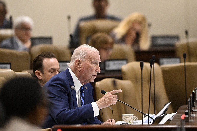 Arkansas lawmakers grill prison officials on employee salaries, rates