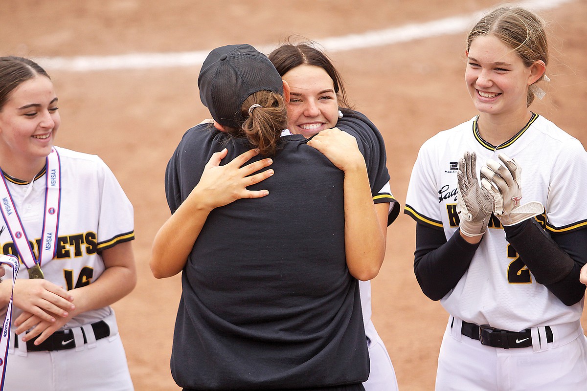 Passing the torch: St. Elizabeth softball has deep family ties ...