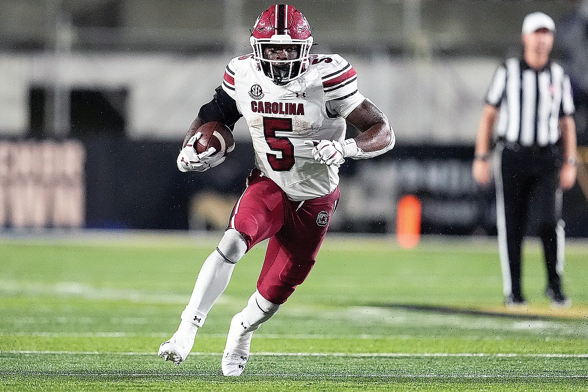 South Carolina’s charge powered by Sanders heading into game vs ...