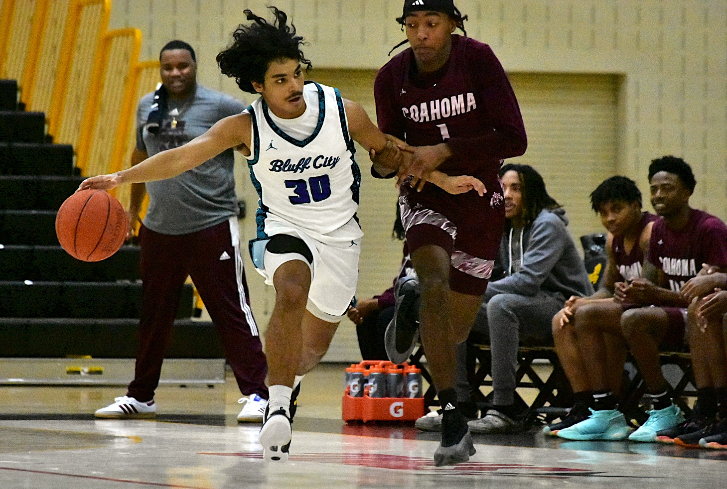 Sharks suffer first loss of season against Tigers