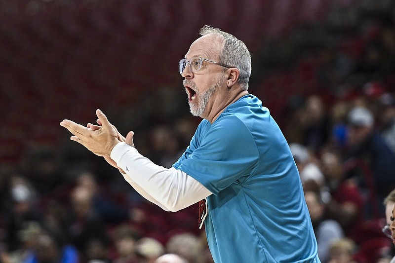WATCH: Mike Neighbors recaps Arkansas women's basketball's loss to Oral ...