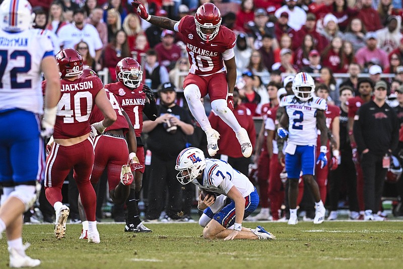 Razorback news football discount