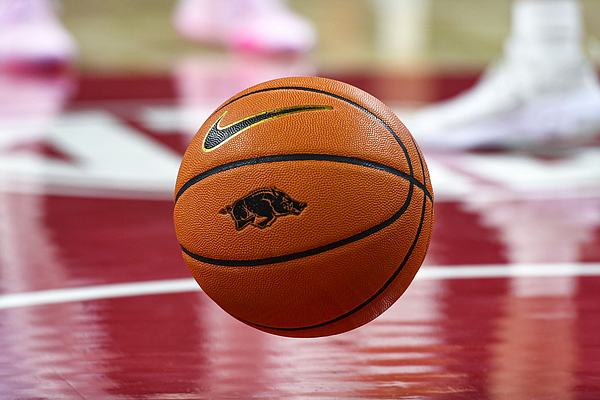 LIVE SCORE UPDATES & ANALYSIS: Arkansas Basketball Vs. Maryland-Eastern ...