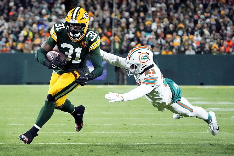 Packers extend winning streak by beating Dolphins Jefferson City News