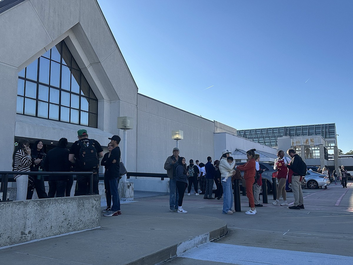 Two people wounded in shooting at Little Rock’s Park Plaza during Black Friday shopping