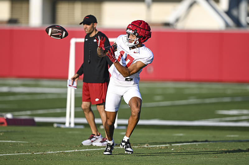 Arkansas football notebook Sam Pittman details who might start in