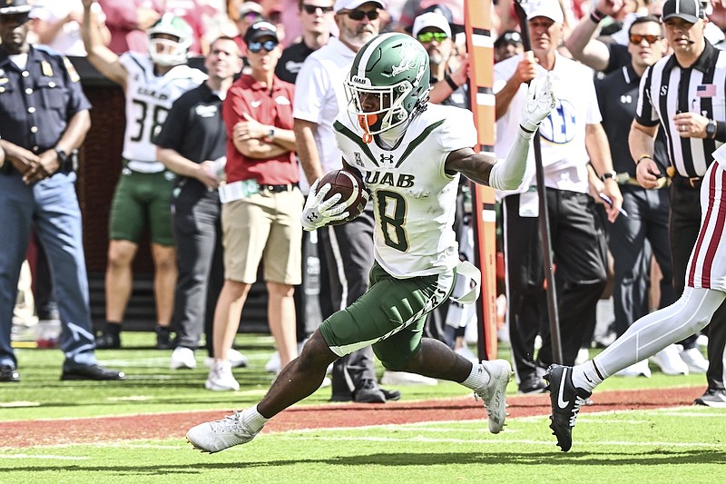 UAB receiver, return specialist Kam Shanks signs with Arkansas football