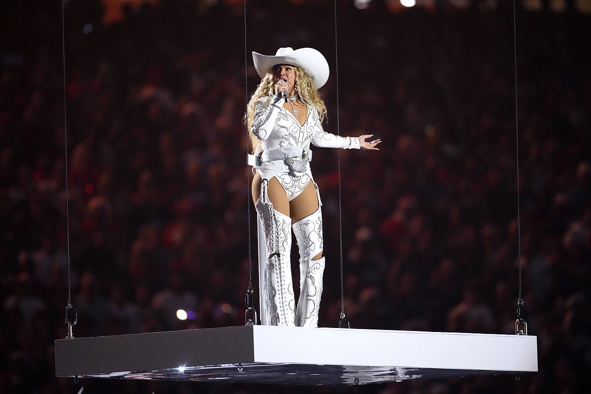 Beyoncé's performance highlighted Netflix's NFL debut on Christmas Day #Beyonce