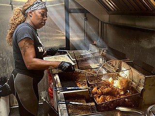 RESTAURANT TRANSITIONS: Ceci’s Chicken N Waffles on Wheels parked on ...