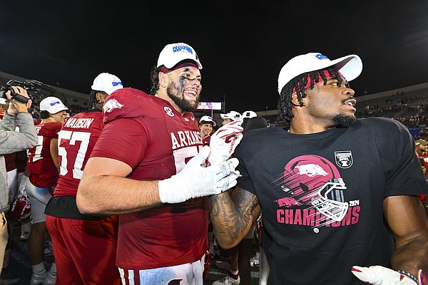 Arkansas football lineman Fernando Carmona issues apology for play Texas Tech defender called 'dirty'
