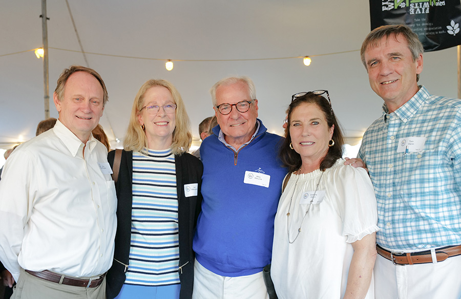 Photo by Mark Gilliland / Steve & Jan Billingsley, Mike Slocumb and Tom & Darlene Glenn