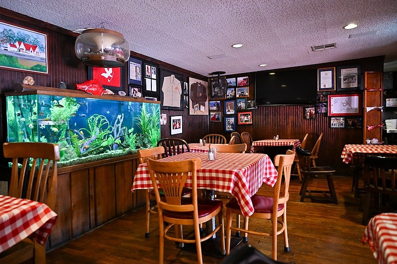 Local flavor: How Herman's Ribhouse became John Calipari's favorite ...
