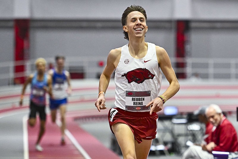 Commentary: Arkansas track milers get in on under-4 fun | Whole Hog Sports