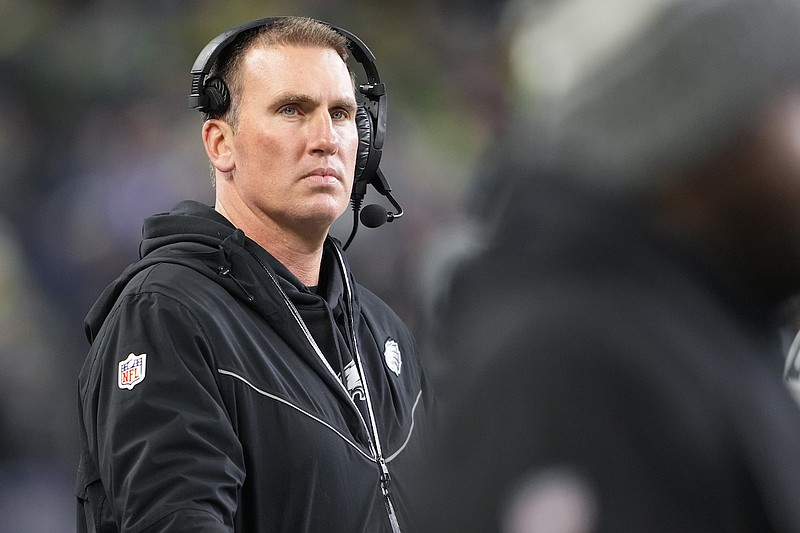 Commentary: Former Razorback Jeremiah Washburn helped oversee Eagles' great  pass rush at Super Bowl | Whole Hog Sports
