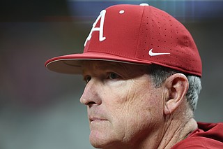 Arkansas baseball team rivals Masters drama, drops series vs. Georgia ...