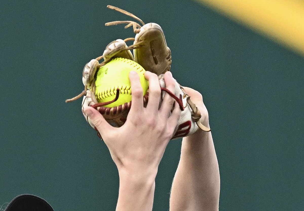Burnett fires perfect game as Bentonville softball defeats Fayetteville