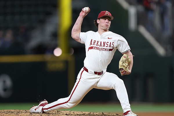 Arkansas baseball notebook: Weekend rotation 'adjustment' possible after Gaeckle's struggles