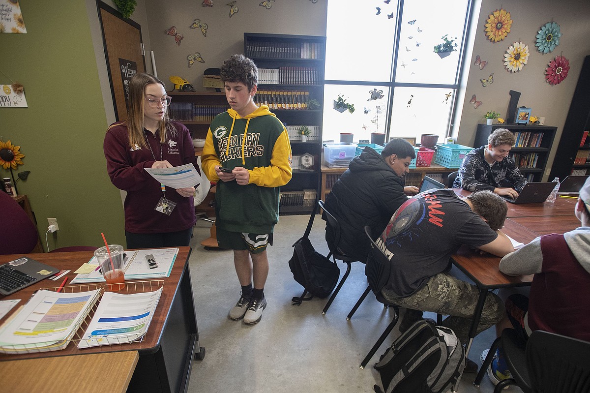 Smaller districts see some benefit of shorter weeks | Northwest ...